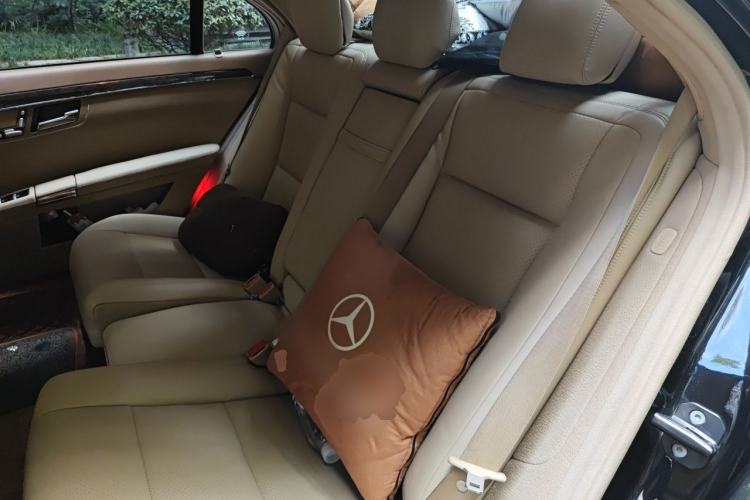 Used Mercedes-Benz S-Class 2012 S 300 L Business-Class Grand Edition Left Rear Seat