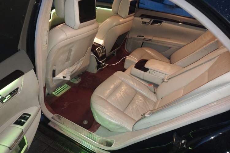Used Mercedes-Benz S-Class 2012 S 350 L 4MATIC Grand Edition Left Rear Seat
