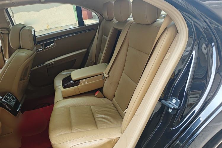 Used Mercedes-Benz S-Class 2012 S 400 L HYBRID Grand Edition Left Rear Seat