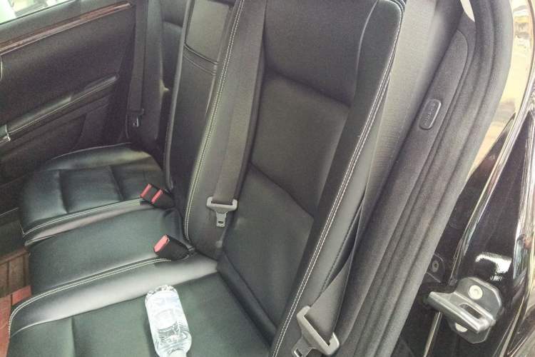 Used Mercedes-Benz S-Class 2012 S 300 L Business-Class Grand Edition Left Rear Seat