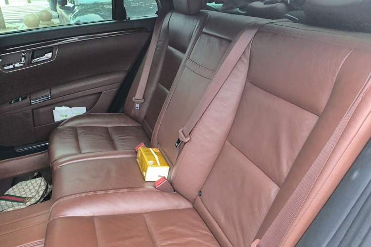 Used Mercedes-Benz S-Class 2012 S 300 L Prestige Grand Edition Left Rear Seat