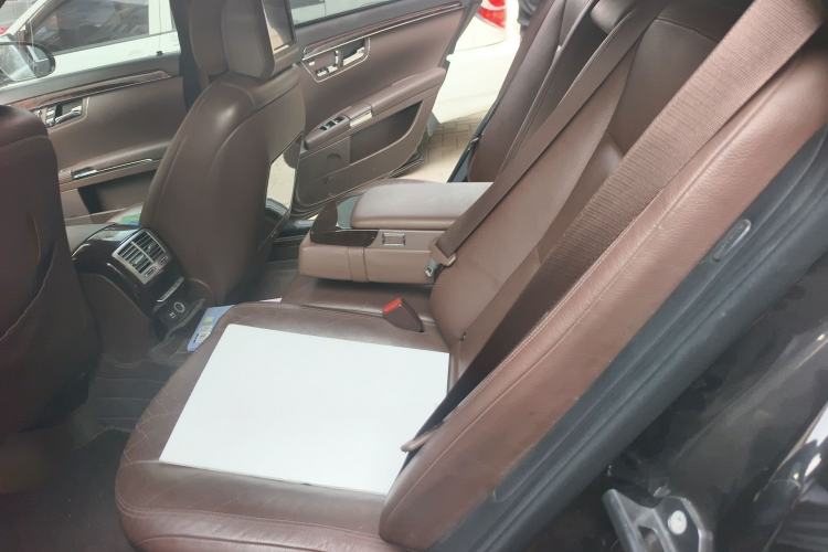 Used Mercedes-Benz S-Class 2012 S 350 L Grand Edition Left Rear Seat