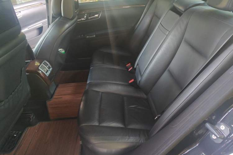 Used Mercedes-Benz S-Class 2012 S 300 L Business-Class Grand Edition Left Rear Seat
