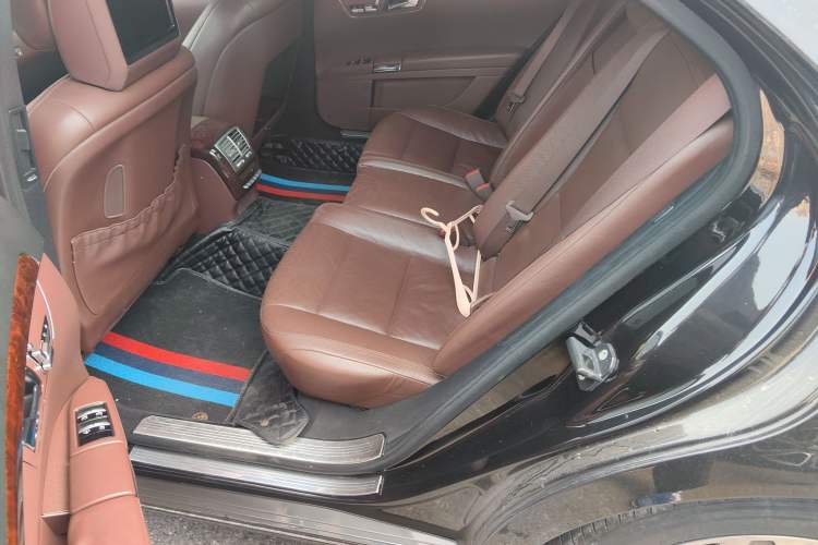 Used Mercedes-Benz S-Class 2012 S 350 L 4MATIC Grand Edition Left Rear Seat