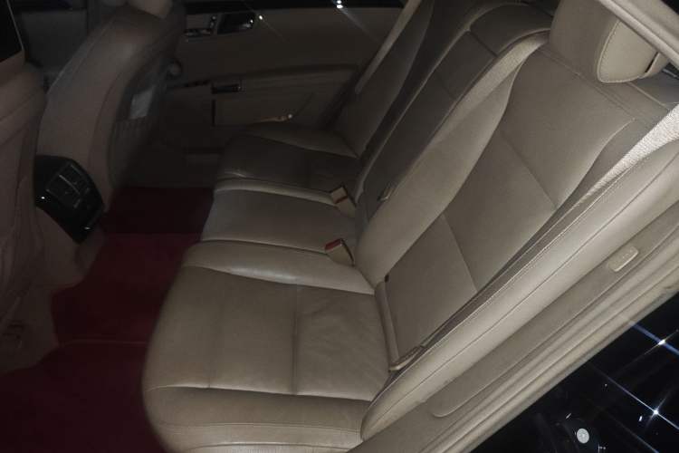 Used Mercedes-Benz S-Class 2012 S 300 L Luxury Grand Edition Left Rear Seat