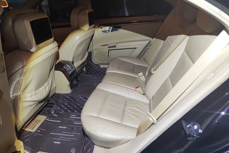 Used Mercedes-Benz S-Class 2012 S 300 L Business-Class Grand Edition Left Rear Seat