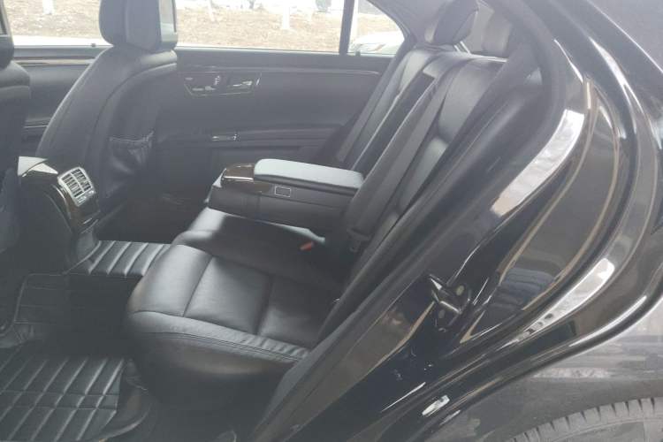 Used Mercedes-Benz S-Class 2012 S 300 L Business-Class Grand Edition Left Rear Seat