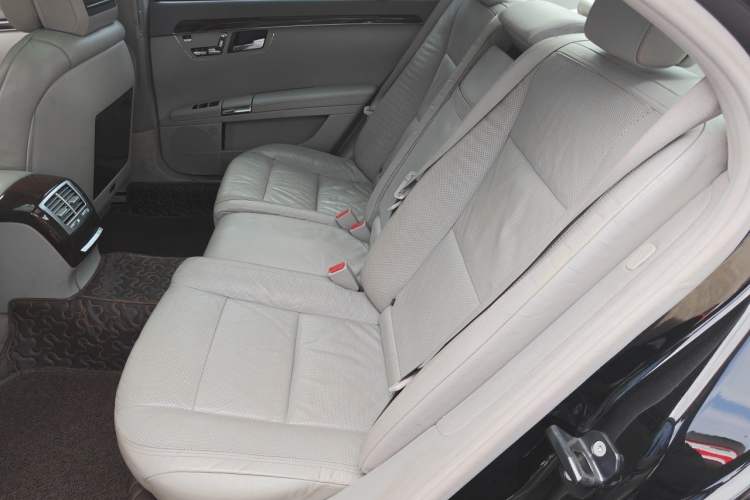 Used Mercedes-Benz S-Class 2012 S 350 L 4MATIC Grand Edition Left Rear Seat