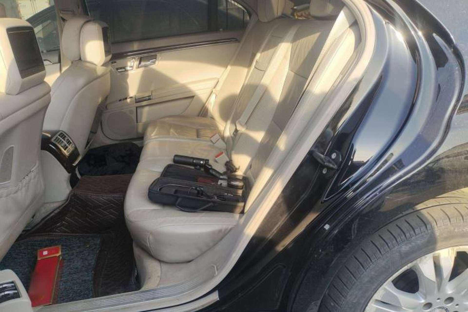 Used Mercedes-Benz S-Class 2012 S 350 L 4MATIC Grand Edition Left Rear Seat
