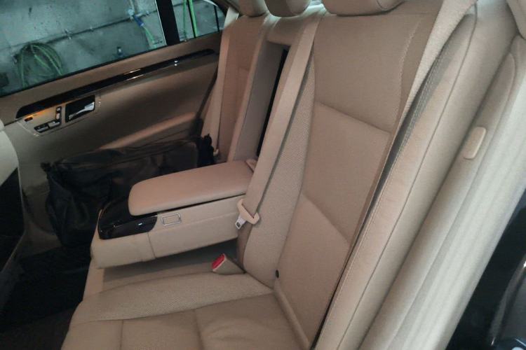 Used Mercedes-Benz S-Class 2012 S 350 L Grand Edition Left Rear Seat