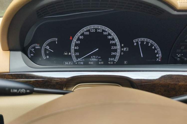 Used Mercedes-Benz S-Class 2012 S 300 L Prestige Grand Edition Odometer Close Up