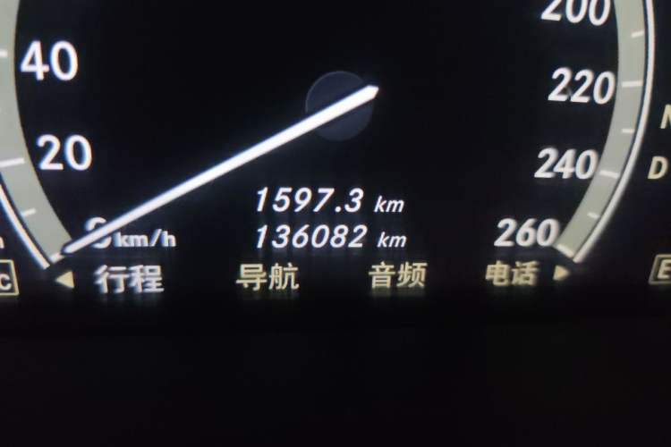 Used Mercedes-Benz S-Class 2012 S 350 L 4MATIC Grand Edition Odometer Close Up