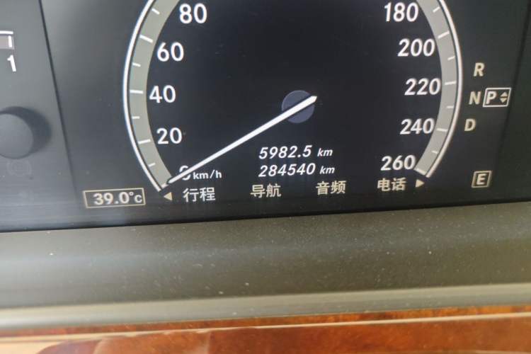 Used Mercedes-Benz S-Class 2012 S 350 L Grand Edition Odometer Close Up