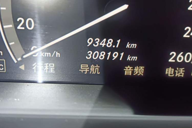 Used Mercedes-Benz S-Class 2012 S 300 L Prestige Grand Edition Odometer Close Up