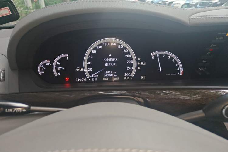 Used Mercedes-Benz S-Class 2012 S 300 L Prestige Grand Edition Odometer Close Up