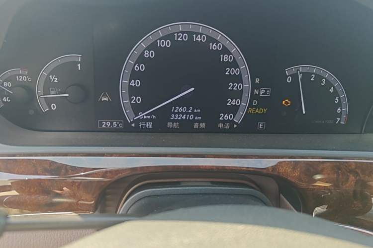 Used Mercedes-Benz S-Class 2012 S 400 L HYBRID Grand Edition Odometer Close Up