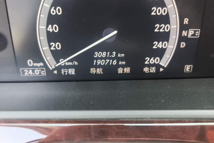 Used Mercedes-Benz S-Class 2012 S 300 L Luxury Grand Edition Odometer Close Up