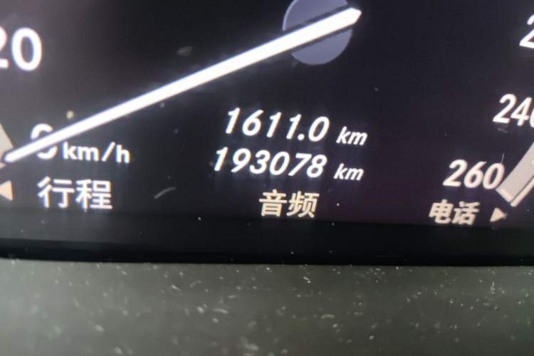 Used Mercedes-Benz S-Class 2012 S 300 L Prestige Grand Edition Odometer Close Up