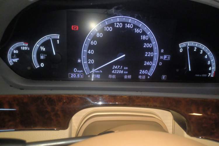 Used Mercedes-Benz S-Class 2012 S 350 L 4MATIC Grand Edition Odometer Close Up