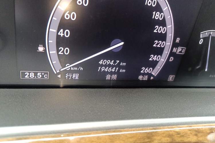 Used Mercedes-Benz S-Class 2012 S 300 L Business Standard Model Odometer Close Up