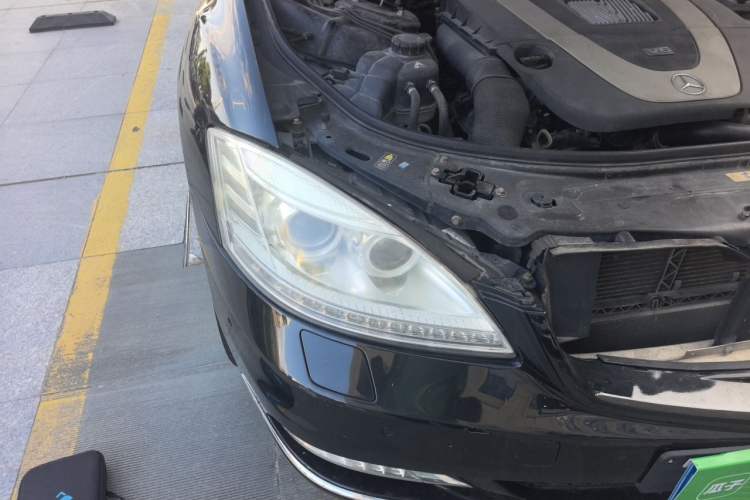 Used Mercedes-Benz S-Class 2012 S 400 L HYBRID Grand Edition Right Front Headlight