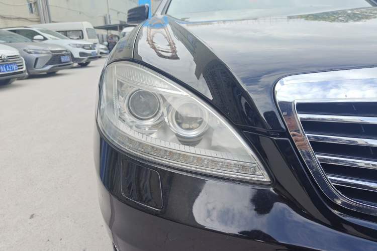 Used Mercedes-Benz S-Class 2012 S 300 L Business Standard Model Right Front Headlight