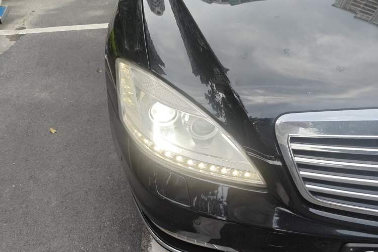 Used Mercedes-Benz S-Class 2012 S 350 L Grand Edition Right Front Headlight