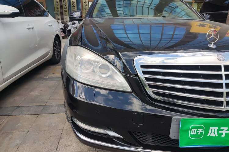 Used Mercedes-Benz S-Class 2012 S 300 L Business-Class Grand Edition Right Front Headlight