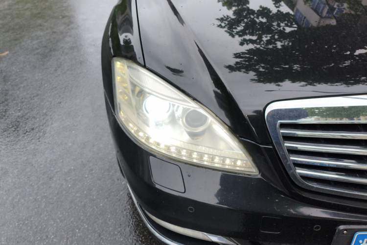 Used Mercedes-Benz S-Class 2012 S 300 L Prestige Grand Edition Right Front Headlight