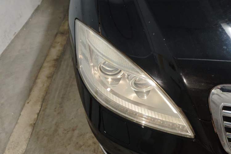 Used Mercedes-Benz S-Class 2012 S 300 L Luxury Grand Edition Right Front Headlight