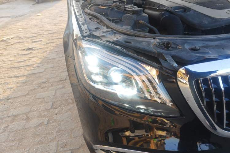 Used Mercedes-Benz S-Class 2012 S 300 L Business Standard Model Right Front Headlight