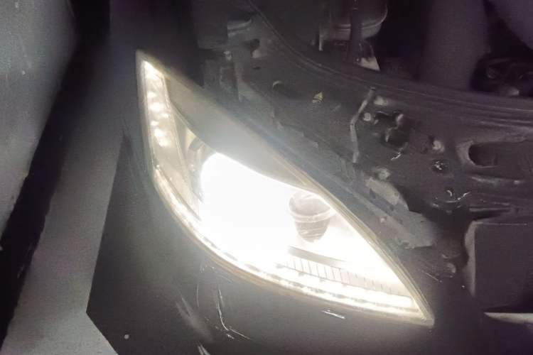Used Mercedes-Benz S-Class 2012 S 300 L Prestige Grand Edition Right Front Headlight