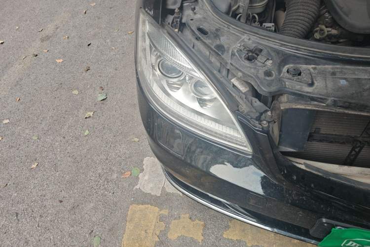 Used Mercedes-Benz S-Class 2012 S 300 L Prestige Grand Edition Right Front Headlight
