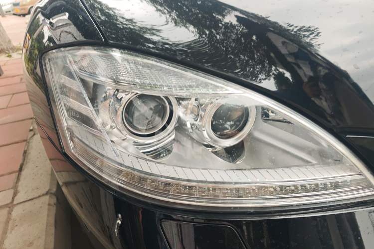 Used Mercedes-Benz S-Class 2012 S 350 L 4MATIC Grand Edition Right Front Headlight
