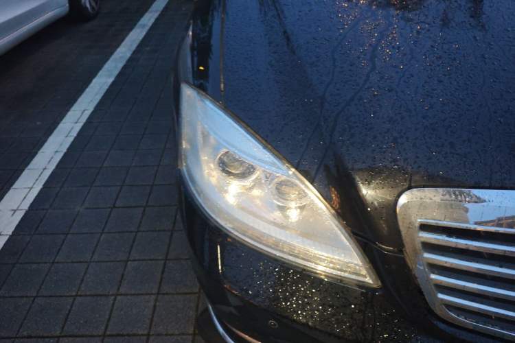 Used Mercedes-Benz S-Class 2012 S 350 L 4MATIC Grand Edition Right Front Headlight