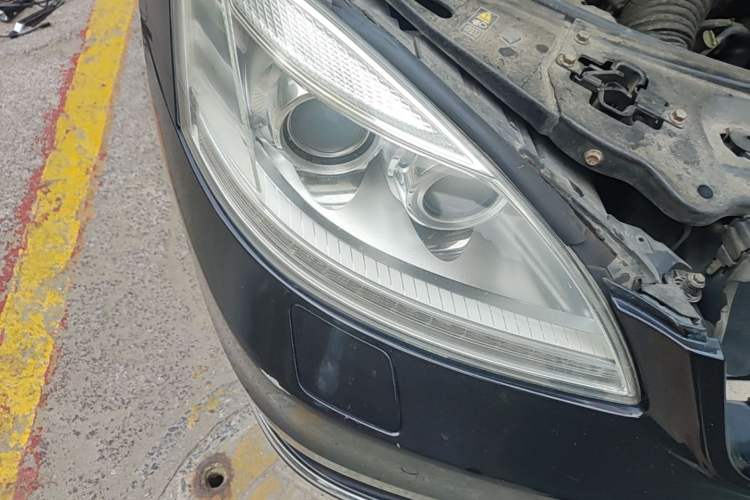 Used Mercedes-Benz S-Class 2012 S 300 L Prestige Grand Edition Right Front Headlight