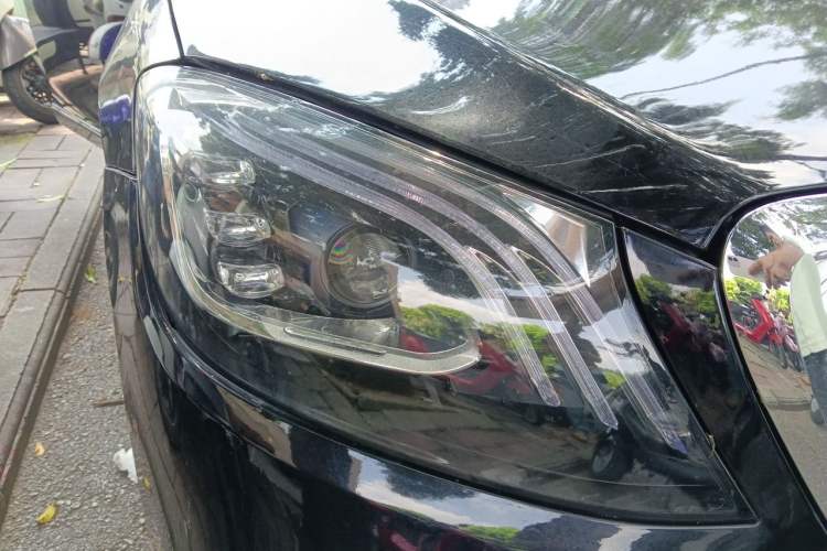 Used Mercedes-Benz S-Class 2012 S 300 L Business-Class Grand Edition Right Front Headlight