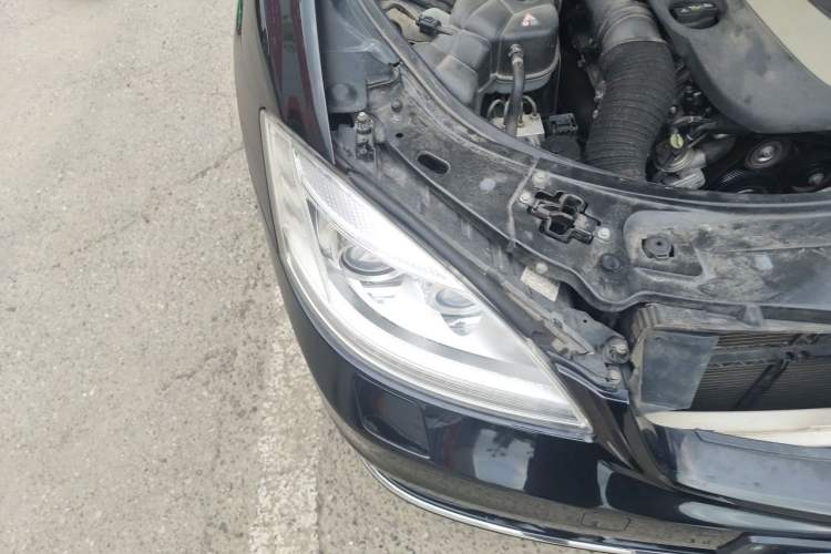 Used Mercedes-Benz S-Class 2012 S 300 L Prestige Grand Edition Right Front Headlight