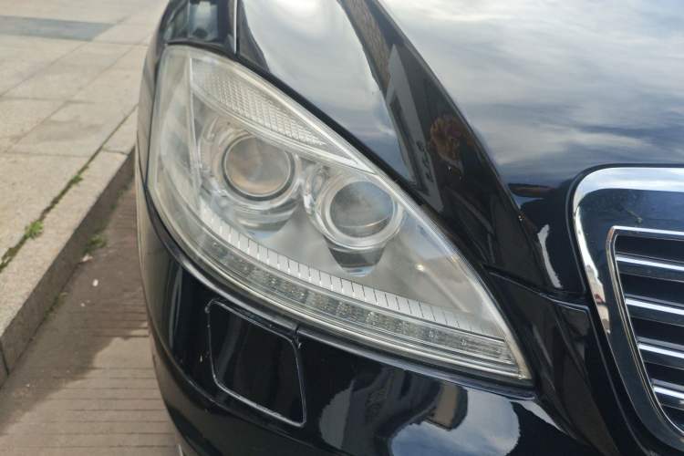 Used Mercedes-Benz S-Class 2012 S 300 L Prestige Grand Edition Right Front Headlight