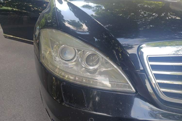 Used Mercedes-Benz S-Class 2012 S 300 L Business-Class Grand Edition Right Front Headlight