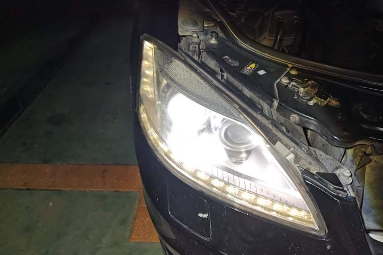 Used Mercedes-Benz S-Class 2012 S 500 L 4MATIC Grand Edition Right Front Headlight