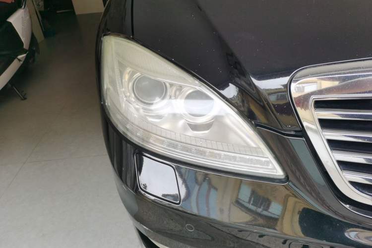 Used Mercedes-Benz S-Class 2012 S 300 L Business Standard Model Right Front Headlight