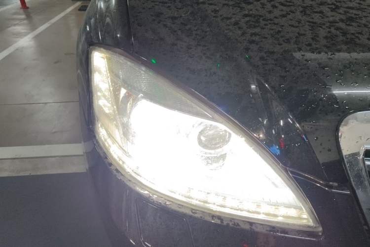 Used Mercedes-Benz S-Class 2012 S 300 L Prestige Grand Edition Right Front Headlight