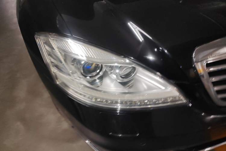 Used Mercedes-Benz S-Class 2012 S 350 L Grand Edition Right Front Headlight