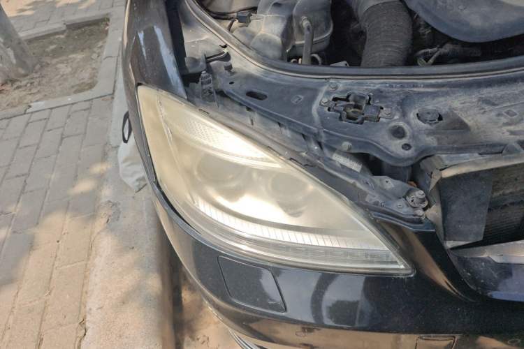 Used Mercedes-Benz S-Class 2012 S 300 L Prestige Grand Edition Right Front Headlight