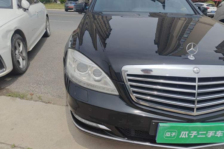 Used Mercedes-Benz S-Class 2012 S 300 L Business-Class Grand Edition Right Front Headlight