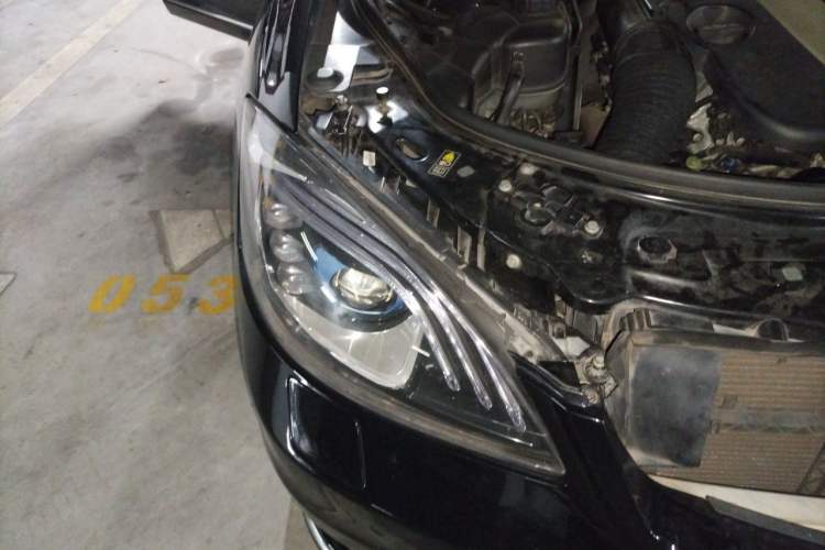 Used Mercedes-Benz S-Class 2012 S 300 L Luxury Grand Edition Right Front Headlight