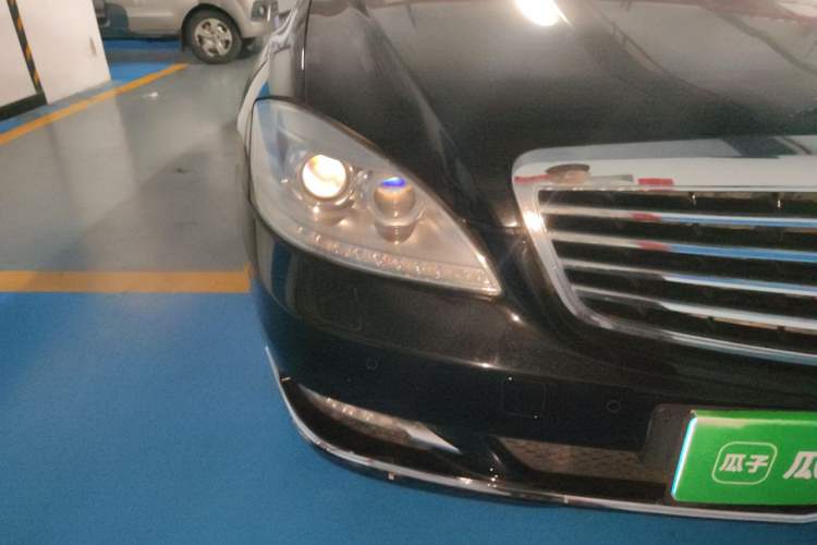 Used Mercedes-Benz S-Class 2012 S 300 L Business-Class Grand Edition Right Front Headlight