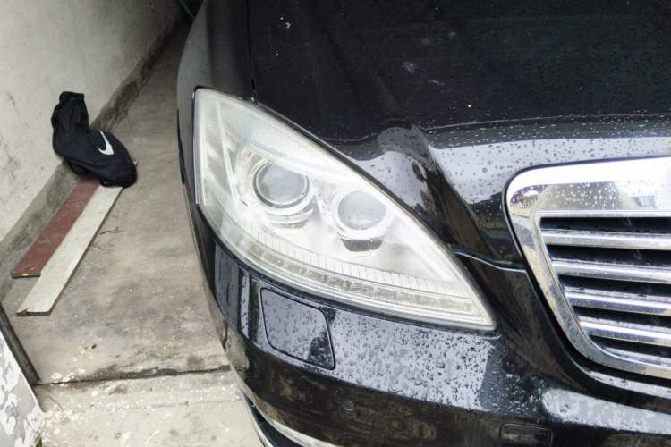 Used Mercedes-Benz S-Class 2012 S 300 L Business Standard Model Right Front Headlight