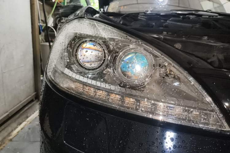 Used Mercedes-Benz S-Class 2012 S 350 L Grand Edition Right Front Headlight